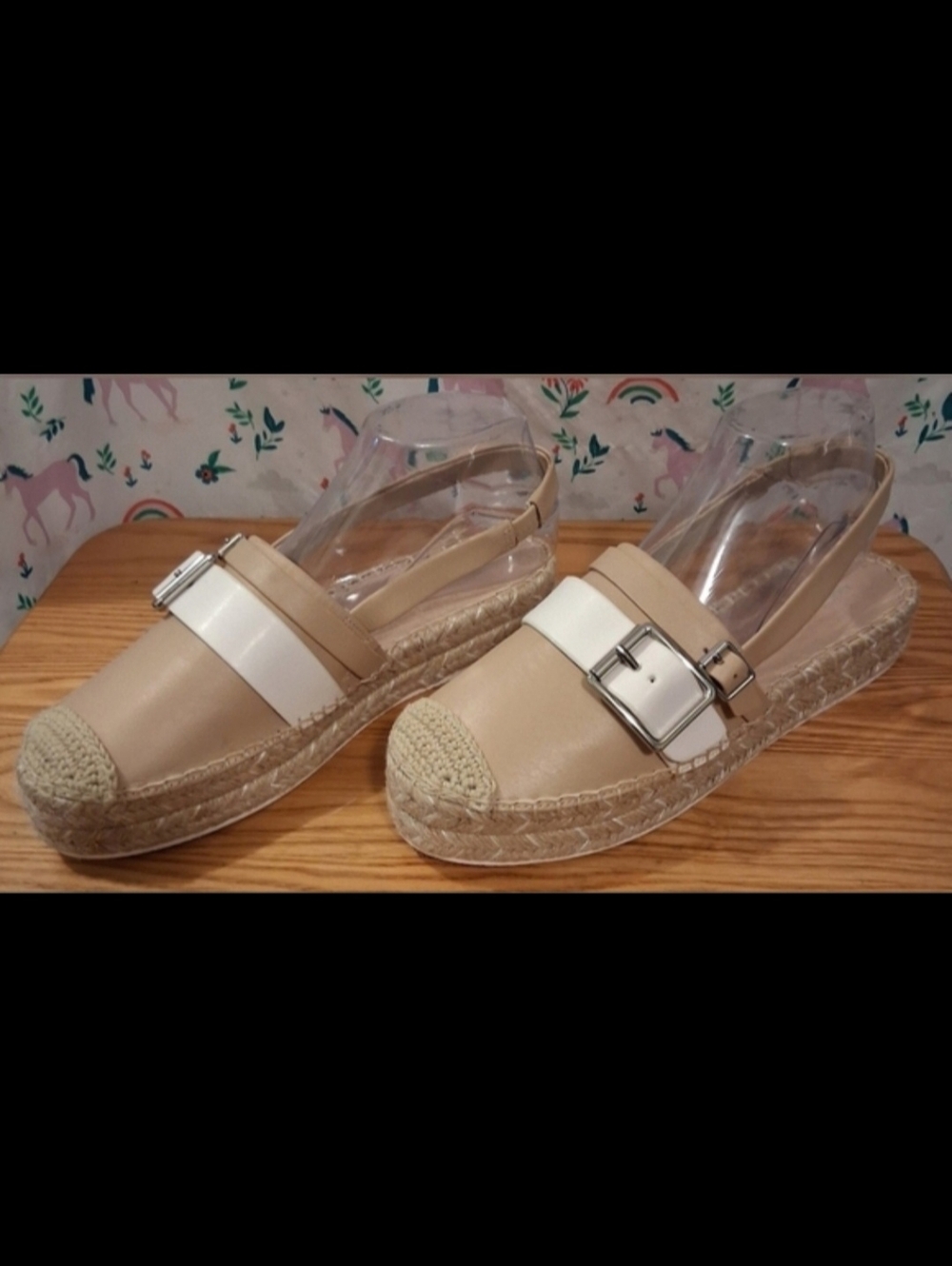 EUC Karl Lagerfeld Alexi Beige Leather Casual Espadrille Sandal Shoe SZ 8.5